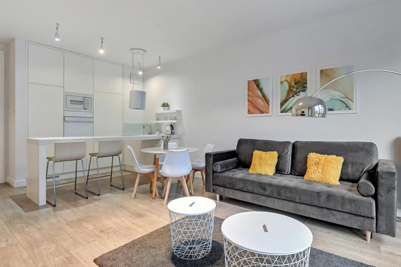 Dom & House - Apartamenty Nadmorski Dwor Gdaňsk Exteriér fotografie